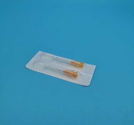 giallo verde degli aghi eliminabili della siringa 11G di 3mm con il foro laterale