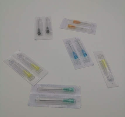 Delle siringhe dentarie eliminabili giallo-chiaro del foro diametro laterale 2.7mm 12G fuori