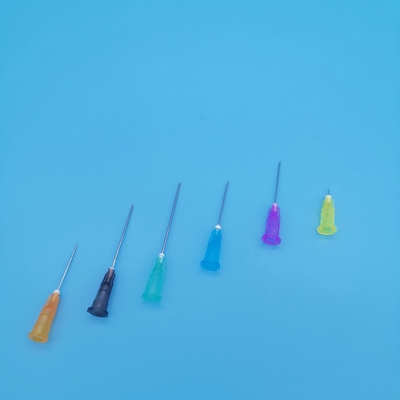 Degli aghi eliminabili bianchi della siringa del foro diametro laterale 1.6mm 16G fuori